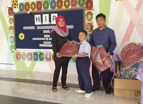Sponsorship of School Bags_SK Selanjan